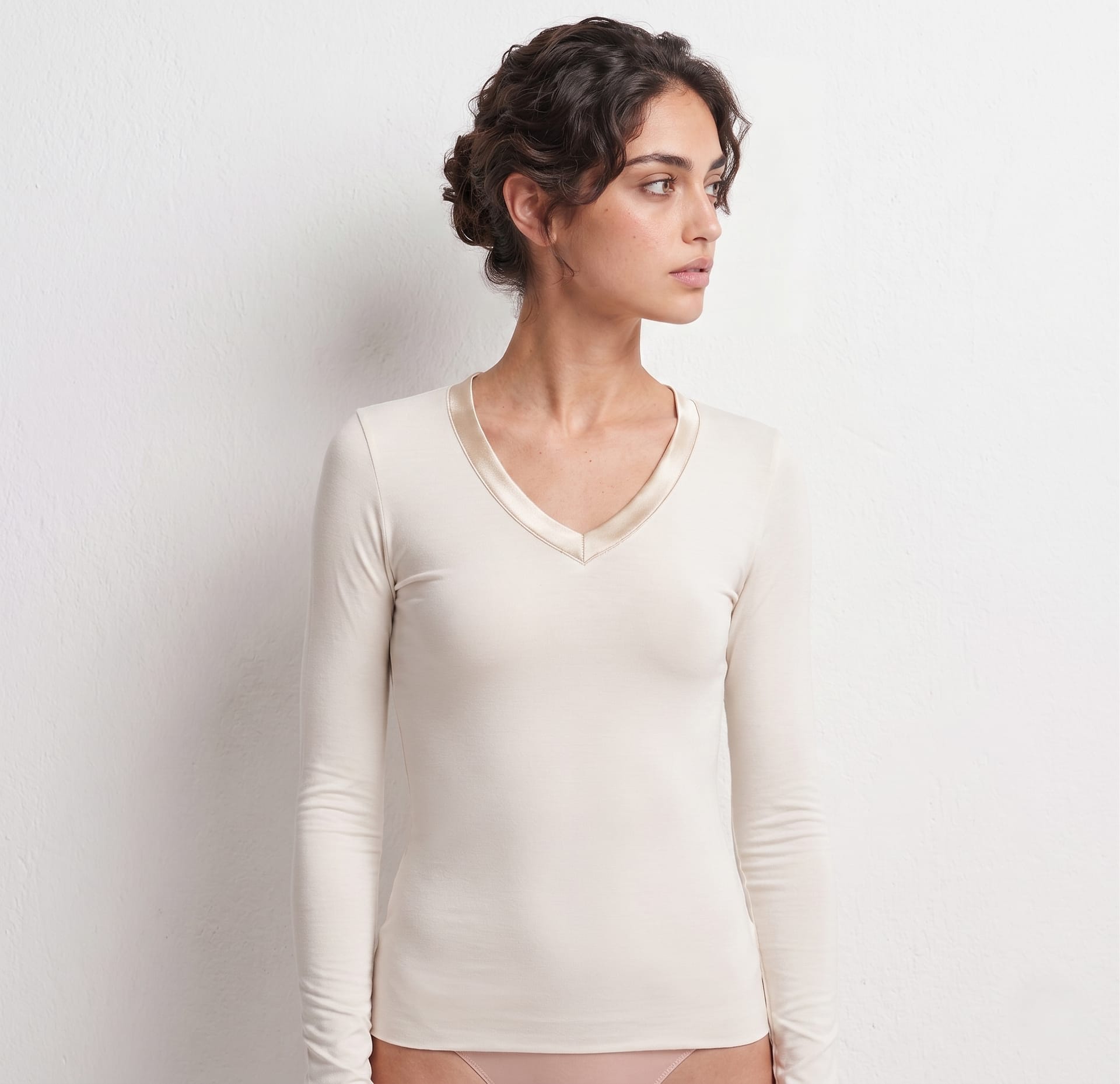 Art. 1045 maglia manica lunga collo raso a V