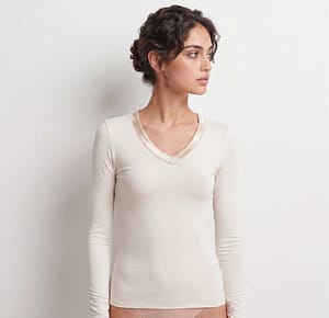 1045 long sleeve sweater with satin V-neck